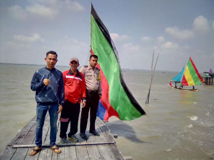 Meriahkan HUT RI ke-73, Warga Sialang Pasung Lomba Sampan Layar