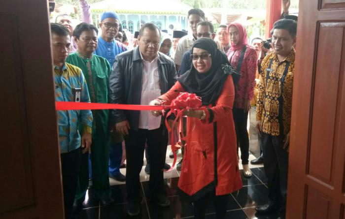 Bupati Resmikan Kantor Bumdes Mandiri dan Posyandu Kelapa Desa Bokor