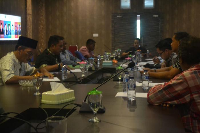 Temui Komisi II DPRD Meranti, Masyarakat Merbau Minta Diagendakan Rapat Bersama Pemda dan PT. EMP