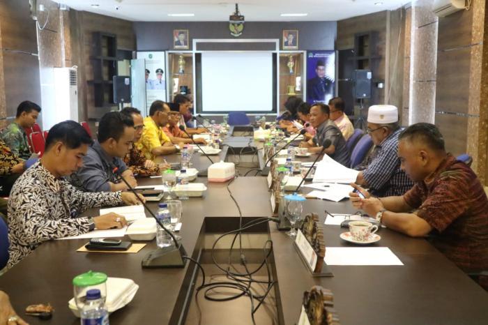 DPRD Meranti Rapat Evaluasi Hasil Konsultasi Komisi 1 ke Dirjen Bina Pemdes