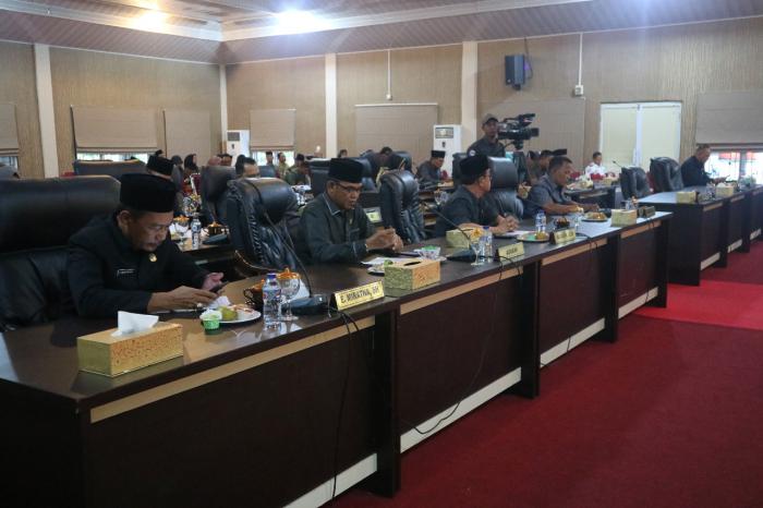Fraksi DPRD Meranti Sampaikan Pandangan Umum Terhadap Ranperda Usulan Pemerintah Daerah