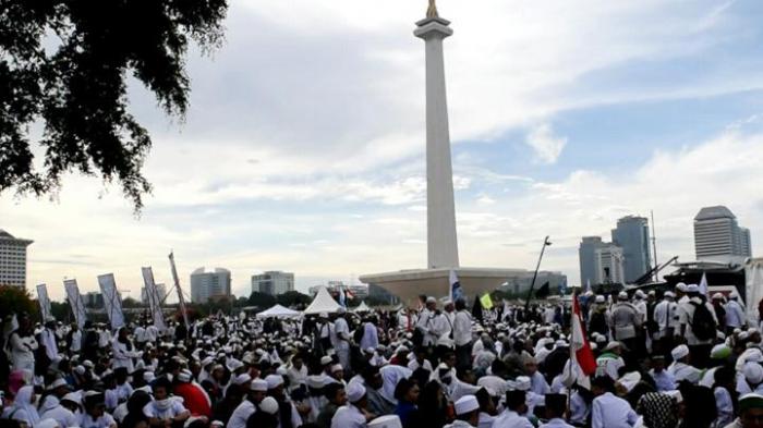 Ikut Reuni 212 Monas di Jakarta, Puluhan Warga Duri dan Bengkalis Berangkat Gunakan Bus
