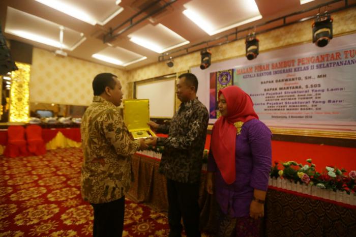 Bupati Hadiri Pisah Sambut Kepala Kantor Imigrasi Kelas II Selatpanjang