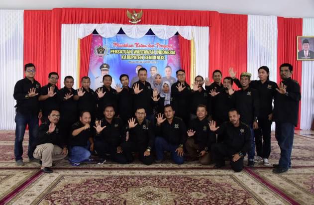 Tak Hadir Dipelantikan, Mantan Ketua dan Sekretaris PWI Bengkalis Belum Legowo