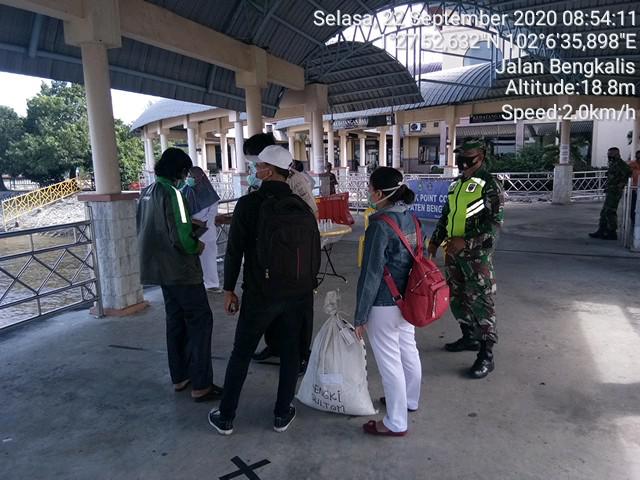 Tim Gabungan Mandiri Terus Terapkan Protokol Kesehatan di Pelabuhan Bandar Sri Laksamana 