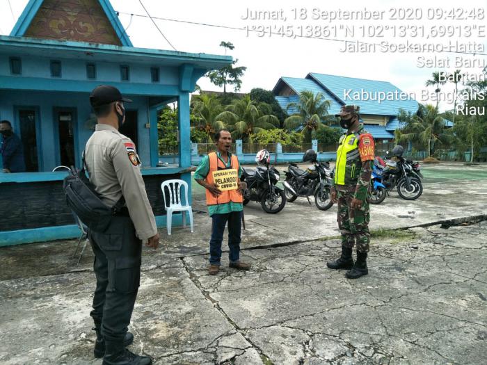 Operasi Pendisiplinan Protokol Kesehatan Covid-19, Koramil 01/Bengkalis beri Sangsi Humanis Kepada Warga Kedapatan tidak Menggunakan Masker