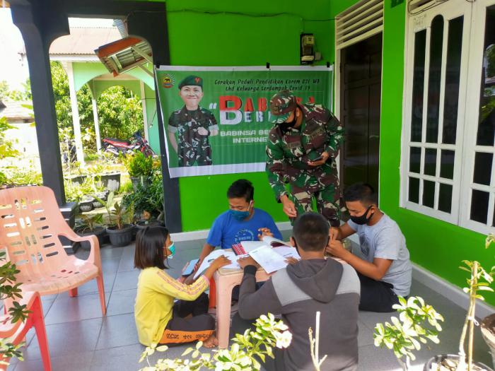 Program Babinsa Berbagi Kuato Internet Belajar Masa Pandemi Covid 19