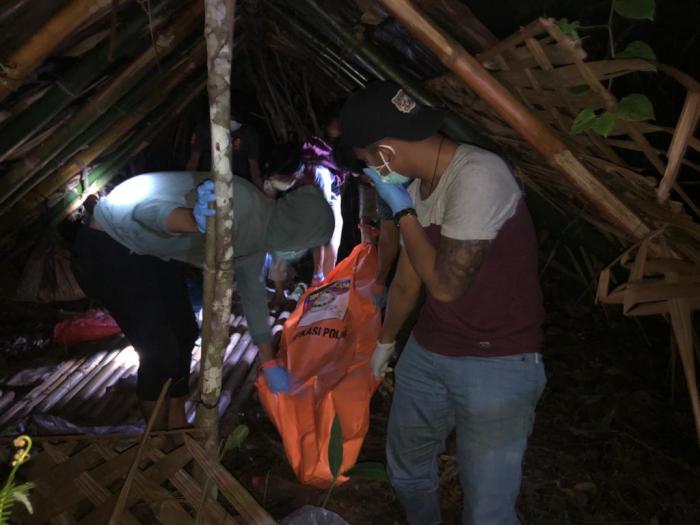 Mayat Ditemukan Membusuk di Kebun Karet, Kapolsek: Korban Diduga Alami Gangguan Kejiwaan