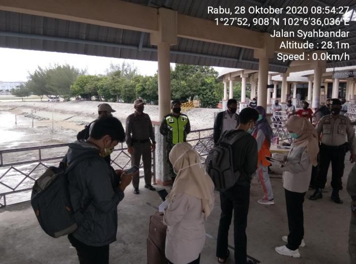 Serda Mustaqim Lakukan Patroli Penerapan Protokol Kesehatan di Pelabuhan BSL