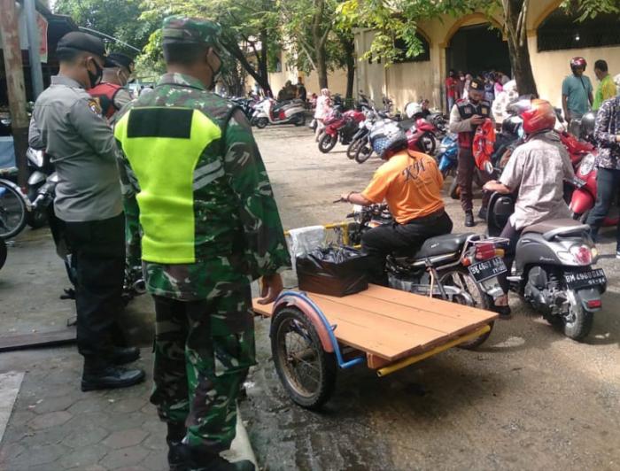 Jaga Pengunjung dan Pedagang Pasar Terubuk dari Virus Covid 19