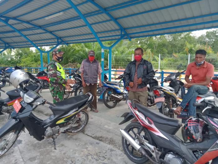 Pelda Rudi Rutin Patroli di Pelabuhan Roro Bengkalis, Ada Apa?.