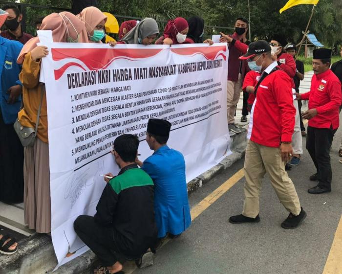 Jelang Pilkada, Puluhan Pemuda di Kepulauan Meranti Gelar Deklarasi Damai