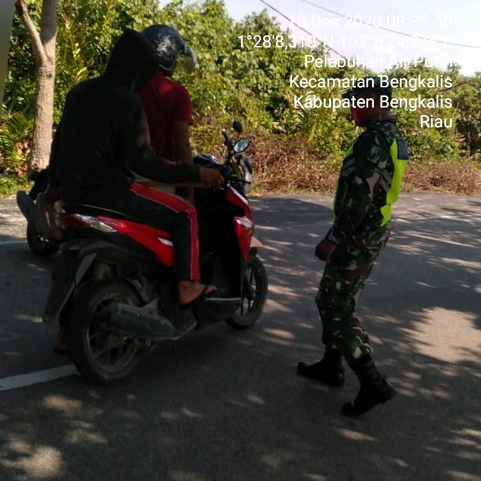 TNI Patroli Prokes Penumpang Roro Bengkalis 