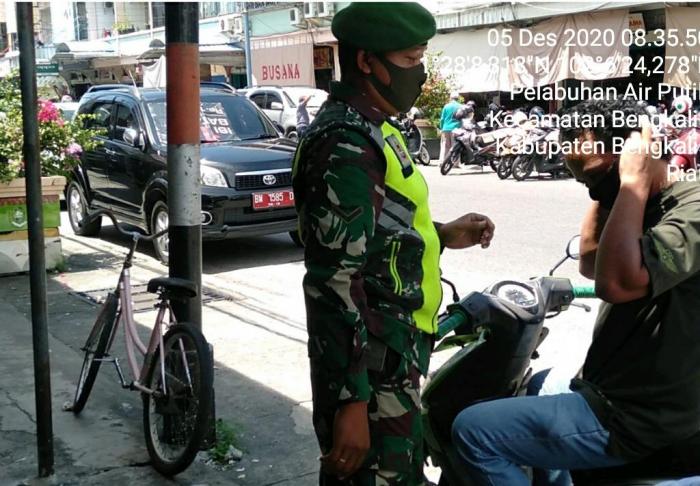 Pelda Rudi Imbau Penumpang Roro Bengkalis Pentingnya Prokes Covid 19 