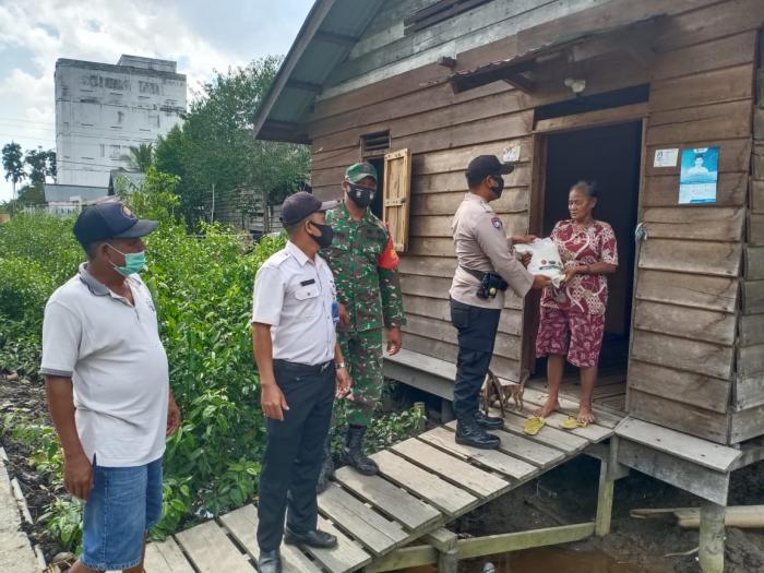 Polres Kepulauan Meranti Salurkan 10 Ton Beras dari Mabes Polri