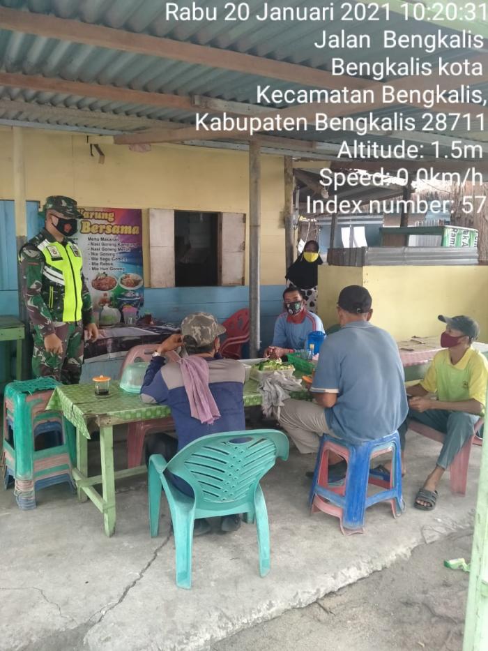 Personil Koramil 01/Bengkalis Patroli Prokes di Kecamatan Bengkalis