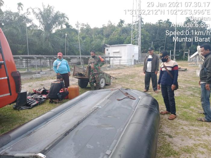 Babinsa Koramil 01/Bengkalis Patroli Karhutla di Desa Muntai Barat