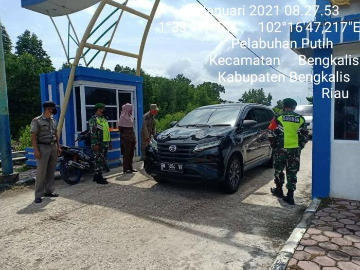 Personil Koramil 01/ Bengkalis Patroli di Roro Air Putih, Ini yang Dilakukan?