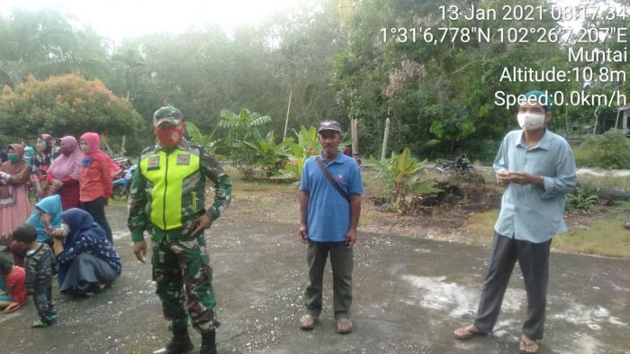 Babinsa Pantau Pemilihan BPD di Desa Muntai agar Berjalan Kondusif