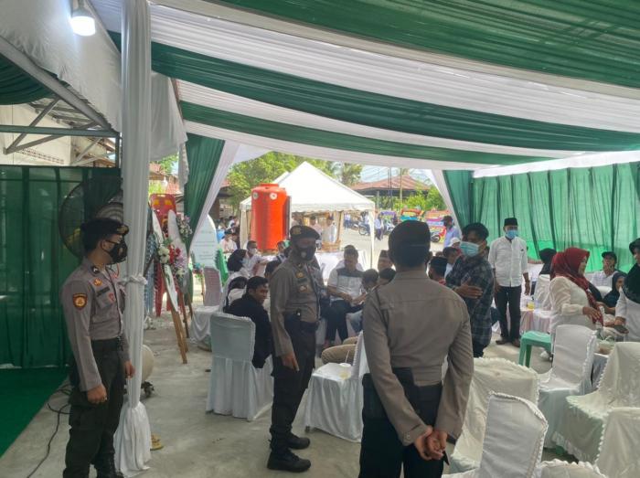 Puluhan Polisi Kawal Nobar Pelantikan Bupati-Wabup Terpilih di Meranti