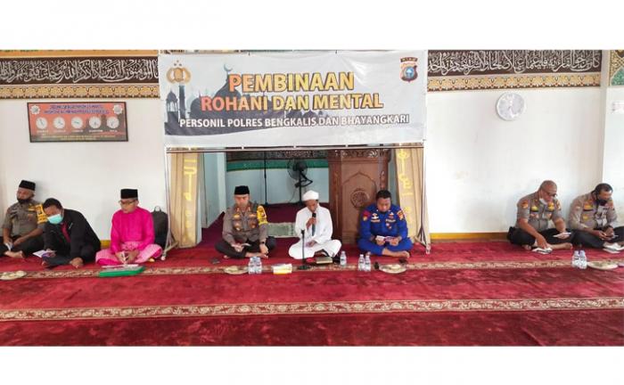 Polres Bengkalis Mulai Pengajian Kitab Kuning