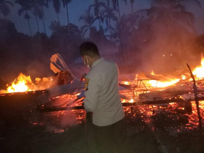 Rumah Hangus Terbakar, Warga Bantar Ini Alami Kerugian Ratusan Juta Rupiah