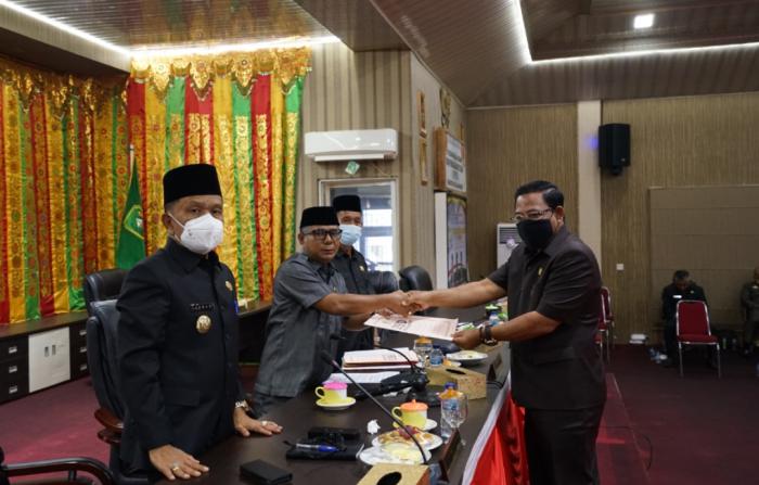 Fraksi di DPRD Sampaikan Pandangan Umum Terhadap Ranperda LPJ APBD Kepulauan Meranti Tahun 2020
