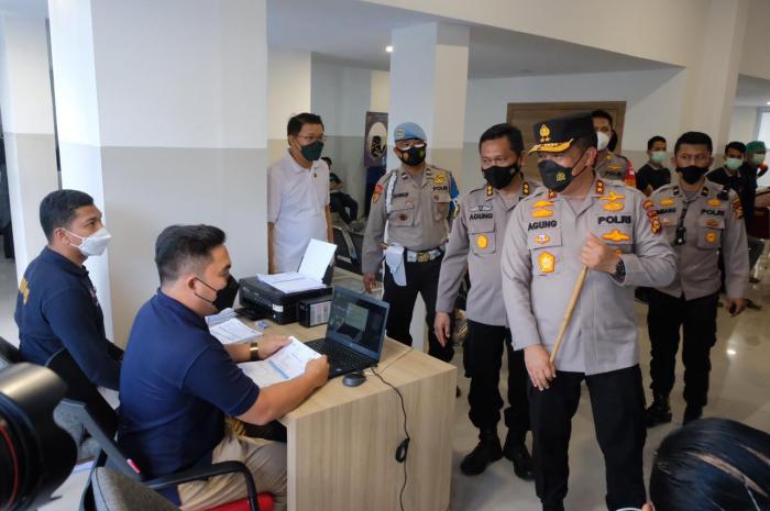 Resmikan Vaksin Center, Kapolda Riau: Penanganan Covid-19 Harus Dikelola Dengan Benar