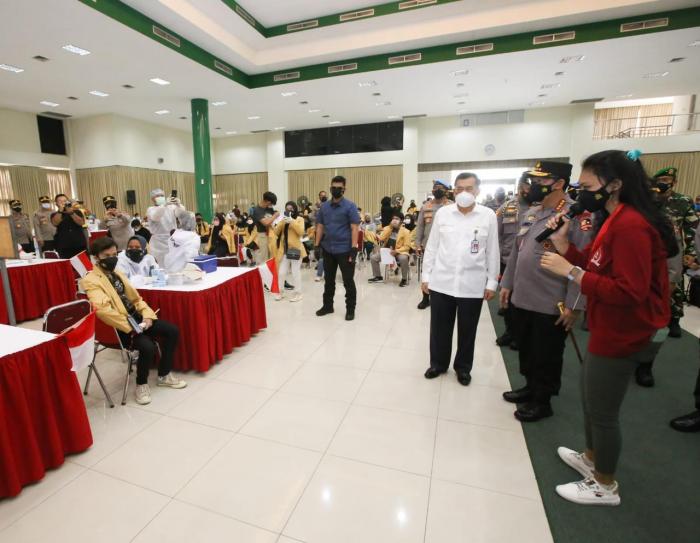 Kapolri Apresiasi 30 Tahun Pengabdian Alumni Akpol 91, Bersama Mahasiswa Gencarkan Vaksinasi Percepat Herd Immunity