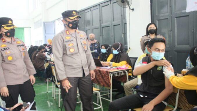 Kapolres Bengkalis Gelar Operasi KRYD dan Tinjau Vaksinasi Massal di Polbeng Bengkalis