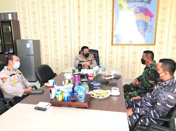 Tingkatkan Sinergitas TNI-Polri, Danramil dan Danposal Silaturahmi Ke Mapolres Meranti