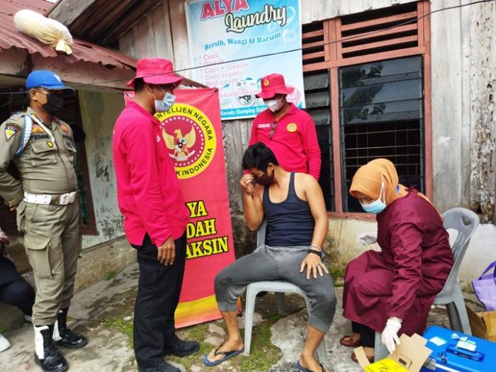 Percepatan Herd Immunity, BIN Riau Kembali Gelar Vaksinasi Bagi Masyarakat Secara Door To Door