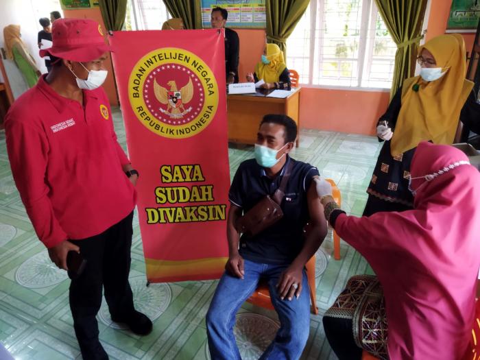 BIN Riau Gelar Vaksinasi Covid-19 Bagi Masyarakat dan Pelajar di Rohul