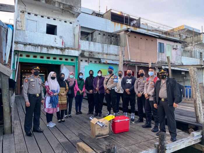 Percepat Vaksinasi, Tim Vaksinator Turun ke Desa