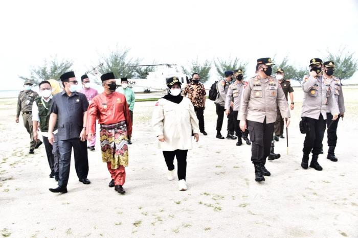 Bupati Kasmarni Sambut Kedatangan Kapolda Riau di Bengkalis