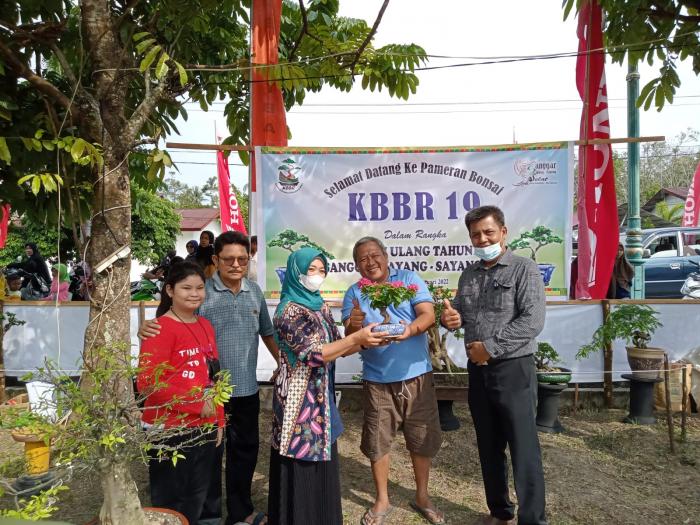 KBBR 19 Pamerkan Indahnya Kreasi Bunga Bonsai