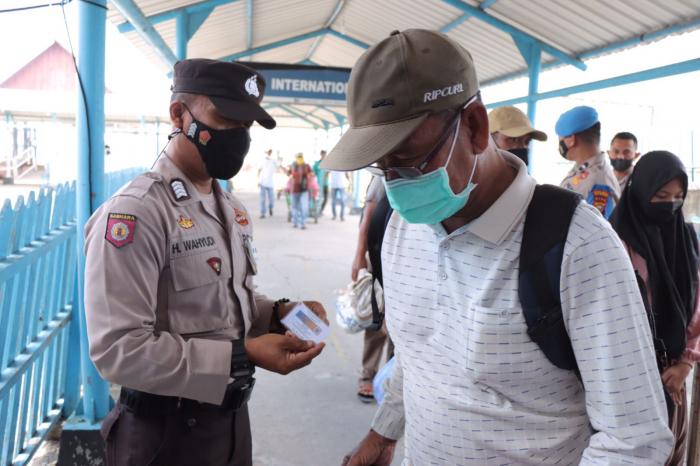 Datangi Pelabuhan Tanjungharapan, Kapolres Cek Aktivitas Posko Antisipasi Covid-19