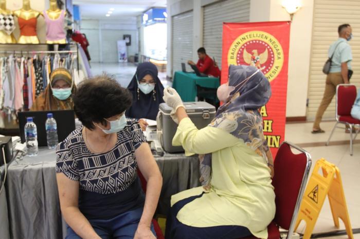 BINDA Riau Gelar Vaksinasi Covid 19 Rutin di Mal Pekanbaru