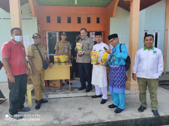 Anggota DPRD Meranti Apresiasi Pasar Migor Murah RAPP di Pulau Padang