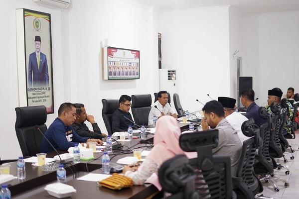 Bahas Nasib Honorer, Komisi I DPRD Meranti Gelar Pertemuan Dengan Tim Evaluasi