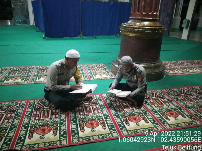 Rutinitas Personil Polsek Merbau, Ikut Tadarus Ramadan Masjid ke Masjid