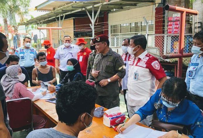 Lapas Kelas IIA Pekanbaru dan BIN Daerah Riau Kejar Program Imunitas Melalui Vaksin Covid 19.