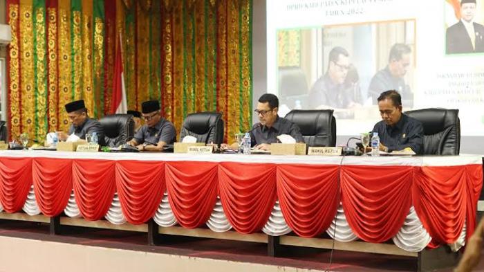 8 Fraksi DPRD Sampaikan Pandangan Umum Ranperda Pertanggungjawaban APBD 2021