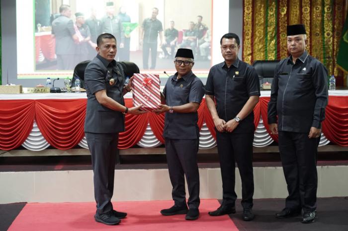 DPRD Gelar Paripurna Penyampaian Ranperda Pertanggungjawaban APBD Meranti 2021