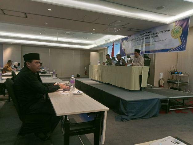 Pimpinan dan Anggota DPRD Meranti Ikuti Bimtek Penguatan Kapasitas di Pekanbaru