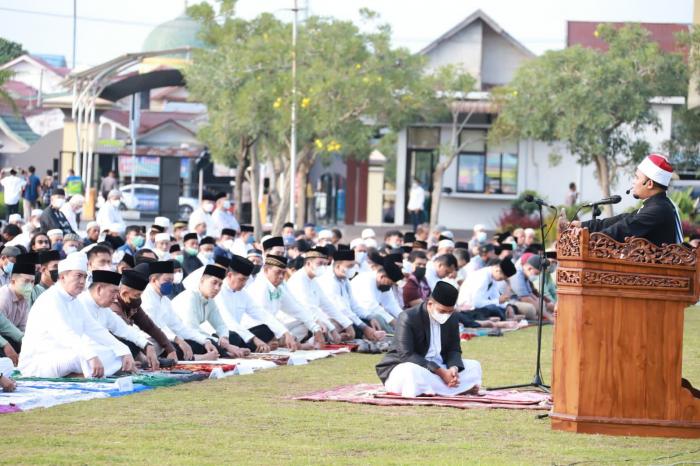 Gandeng PHBI, Polda Riau Gelar Sholat Idul Adha 1443 Hijriah Bersama Masyarakat, 207 Hewan Qurban Didistribusikan