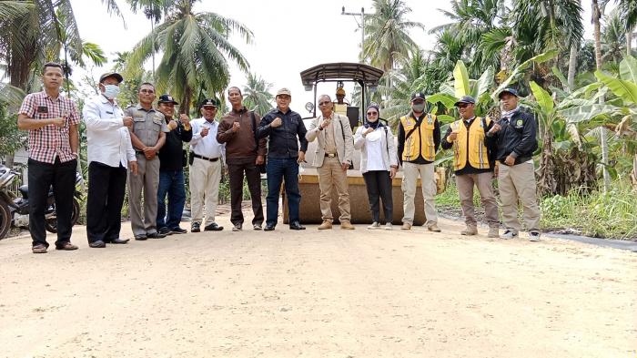 Komisi II DPRD Meranti Tinjau Infrastruktur Jalan Interkoneksi Wonosari-Teluk Samak