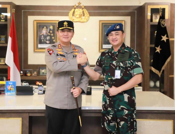 Terima Kunjungan Danlanud RSN Pekanbaru, Kapolda Riau : Yakin, Sinergitas TNI Polri Semakin Solid