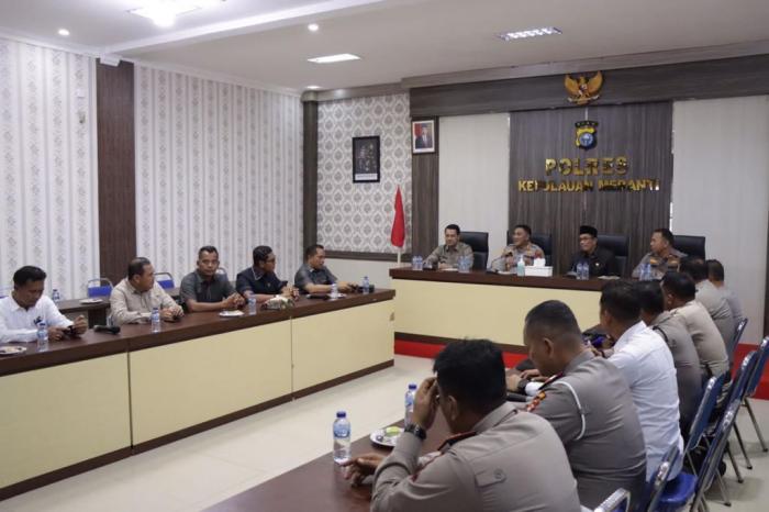 Tingkatkan Sinergitas, Ketua Beserta Anggota DPRD Silaturahmi Ke Mapolres Meranti