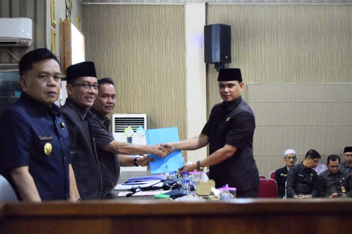 Fraksi DPRD Meranti Sampaikan Pandangan Umum Terhadap Ranperda Perubahan APBD 2022